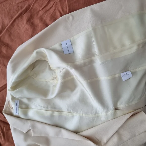 Assembly Label Cream Blazer - Picture 3 of 9